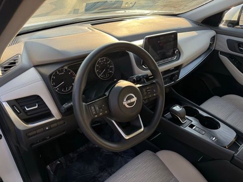 Certified 2023 Nissan Rogue SV image 18