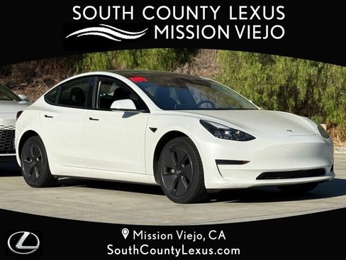 Used 2021 Tesla Model 3 Standard Range Plus RWD image 1