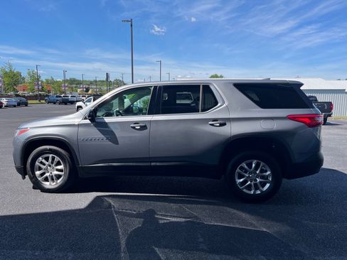 Used 2019 Chevrolet Traverse LS FWD image 9
