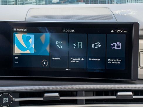 Used 2025 Hyundai Santa Fe SEL image 25