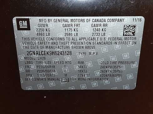 Used 2017 Chevrolet Equinox LT w/ Midnight Edition image 33