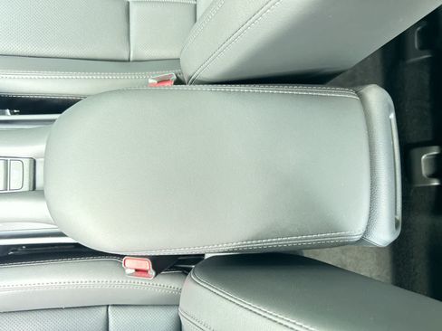 Used 2027 Honda HR-V EX-L image 21