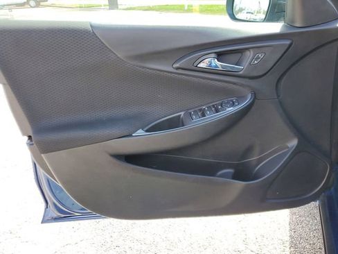 Used 2019 Chevrolet Malibu LS image 15