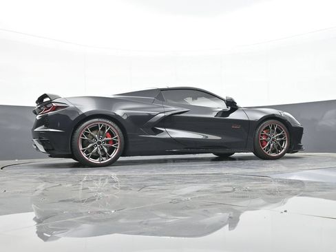 Used 2023 Chevrolet Corvette Stingray Premium Conv w/ Z51 Performance Package RWD image 42