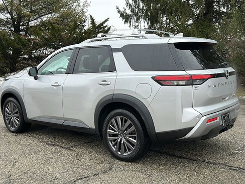 Certified 2023 Nissan Pathfinder SL w/ SL Premium Package image 7