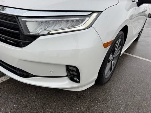 Used 2023 Honda Odyssey Touring image 4