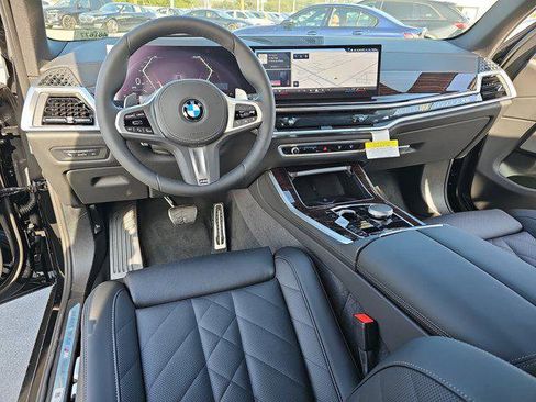 New 2026 BMW X5 xDrive40i w/ M Sport Package image 17