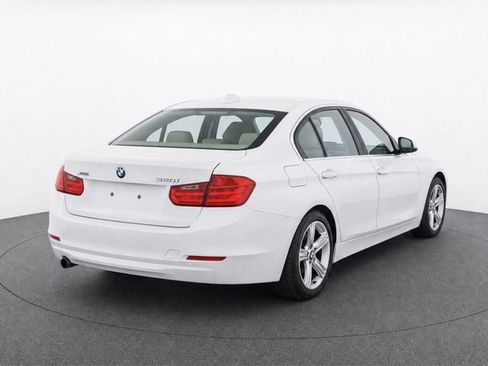 Used 2014 BMW 320i xDrive Sedan AWD/4WD image 5