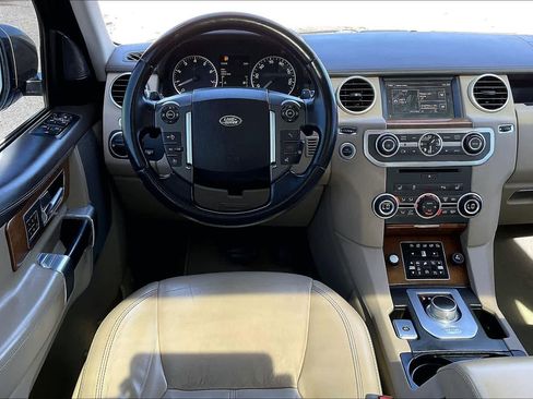 Used 2016 Land Rover LR4 HSE LUX image 6