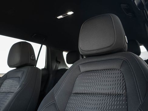 New 2027 Chevrolet Equinox LT AWD/4WD image 18