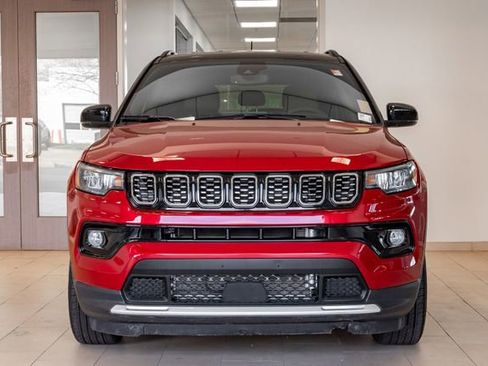 Used 2025 Jeep Compass Limited AWD/4WD image 6