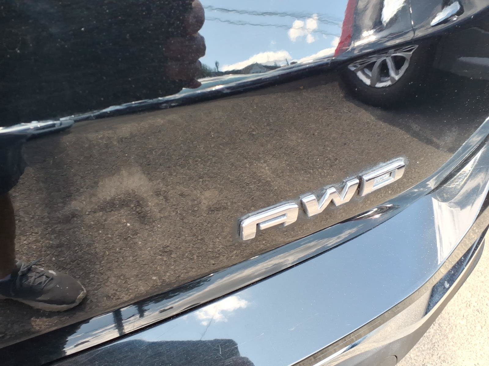 Used 2023 GMC Terrain SLT AWD/4WD image 11