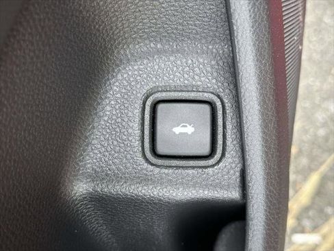 Used 2020 Honda Accord Sport image 13