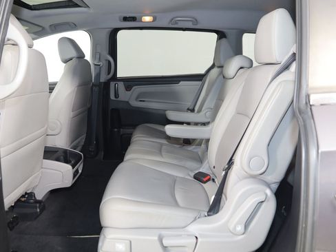 Used 2019 Honda Odyssey EX-L image 47