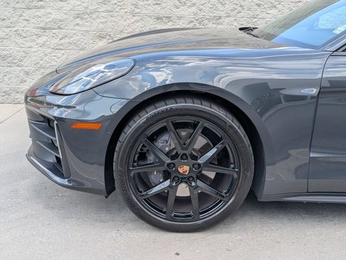 Certified 2026 Porsche Panamera 4 AWD/4WD image 32