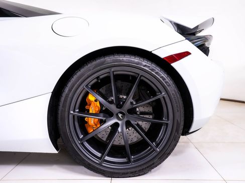 Used 2021 McLaren 720S Performance RWD image 19