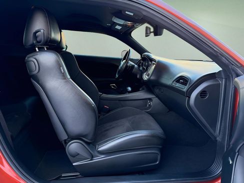 Used 2023 Dodge Challenger GT w/ Plus Package image 25