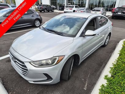 Used 2018 Hyundai Elantra SE