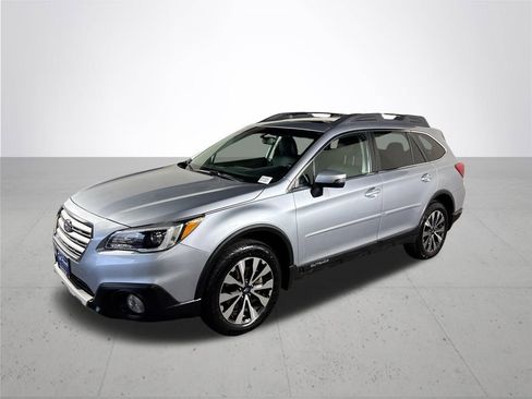 Used 2015 Subaru Outback 2.5i Limited image 2