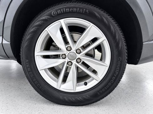 Used 2018 Audi Q3 2.0T Premium Plus AWD/4WD image 31