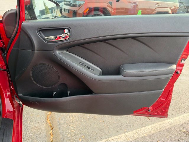 Used 2017 Kia Forte S w/ S Premium Package FWD image 37