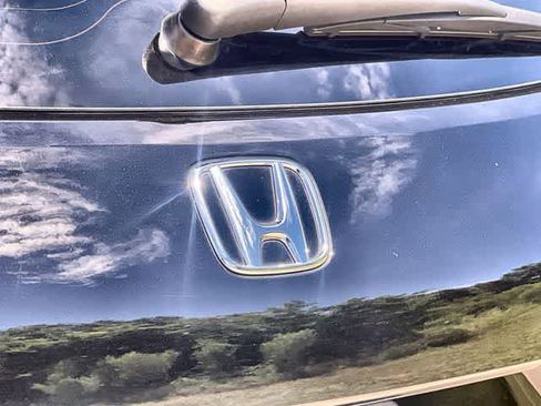 Used 2024 Honda HR-V EX-L image 8