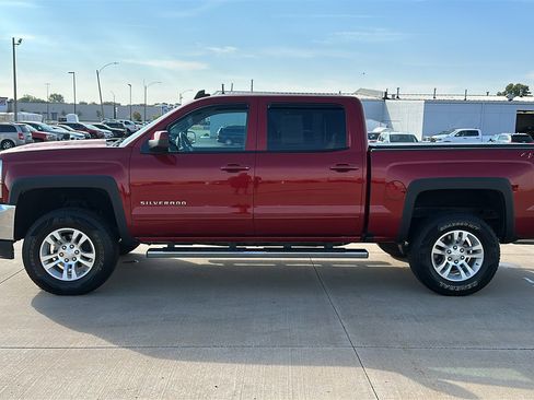 Used 2018 Chevrolet Silverado 1500 LT w/ All Star Edition image 6