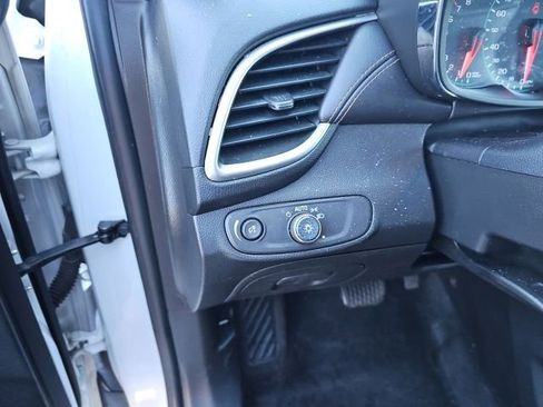 Used 2018 Chevrolet Trax LS FWD image 15