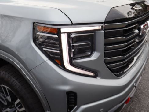 Used 2026 GMC Sierra 1500 AT4 w/ AT4 Premium Package image 10