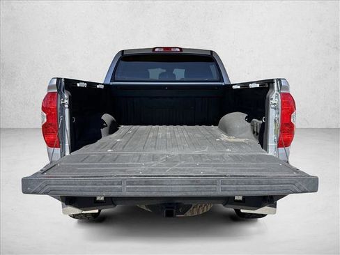 Used 2018 Toyota Tundra SR5 image 7
