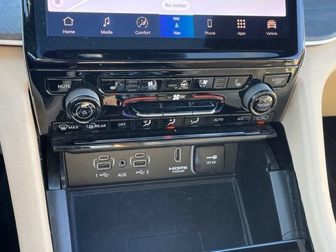 Used 2022 Jeep Grand Cherokee Limited 4xe w/ Luxury Tech Group II AWD/4WD image 24