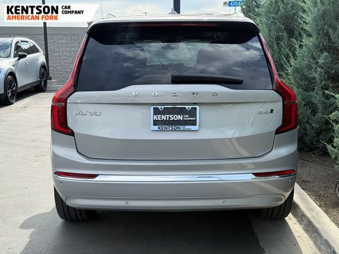 Used 2025 Volvo XC90 B6 Plus AWD/4WD image 6