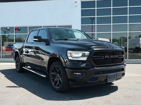 Used 2022 RAM 1500 Laramie AWD/4WD image 3