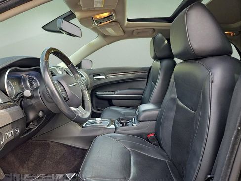 Used 2016 Chrysler 300 C image 13