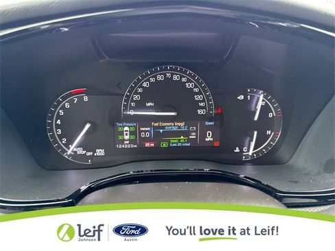 Used 2017 Cadillac XT5 Premium Luxury image 14