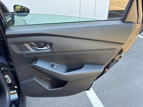 Used 2025 Honda Accord SE image 38