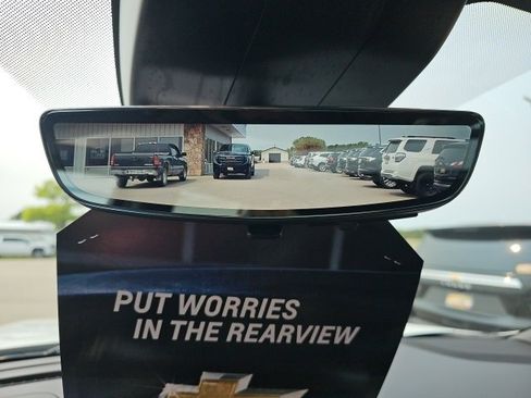 Used 2023 Chevrolet Suburban High Country w/ Premium Package 2 image 25