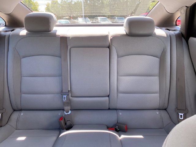 Used 2024 Chevrolet Malibu LT FWD image 11