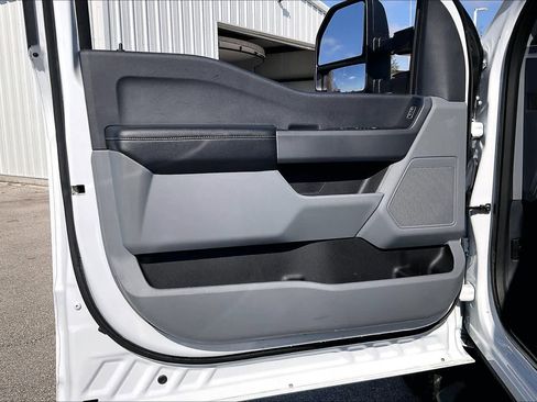 Used 2024 Ford F250 XL w/ STX Appearance Package image 18