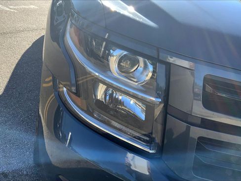 Used 2019 Chevrolet Tahoe Premier w/ RST 6.2L Performance Edition image 30