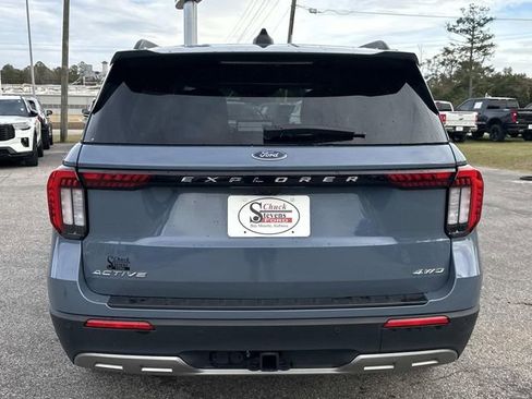 Certified 2025 Ford Explorer Active w/ Active Comfort Package image 4