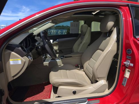 Used 2013 Mercedes-Benz C 250 Coupe image 10
