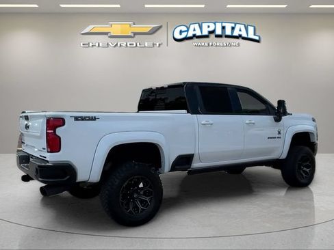 Used 2025 Chevrolet Silverado 2500 LTZ w/ Trail Boss Package AWD/4WD image 5