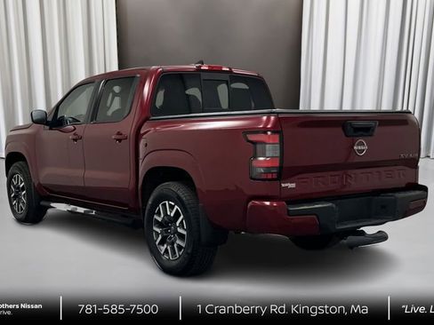 Used 2022 Nissan Frontier SV AWD/4WD image 7