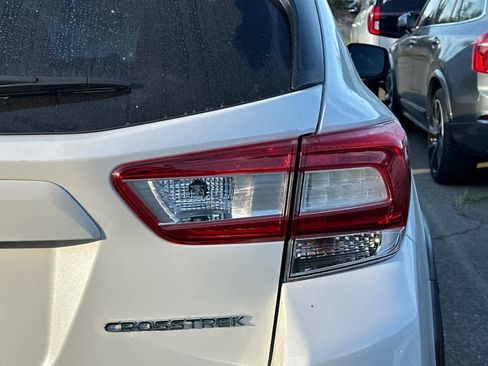 Used 2019 Subaru Crosstrek 2.0i Premium w/ Eyesight System image 16