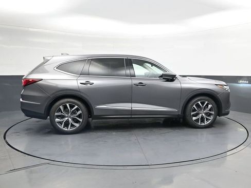 Used 2023 Acura MDX SH-AWD w/ Technology Package image 3