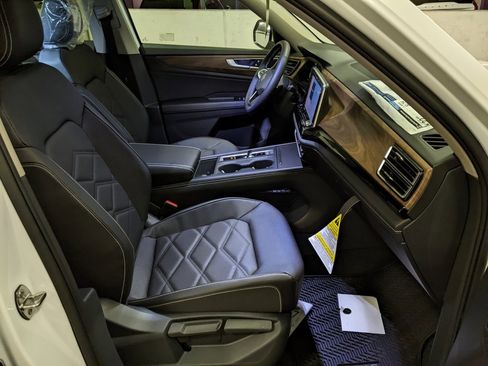 New 2026 Volkswagen Atlas SE image 21