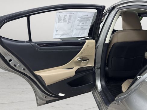 Used 2021 Lexus ES 250 w/ Premium Package image 32