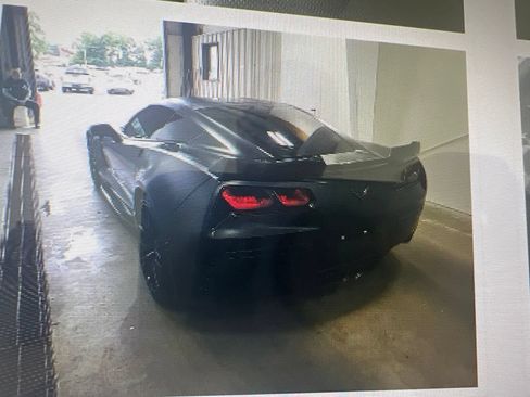 Used 2019 Chevrolet Corvette Z06 RWD image 18
