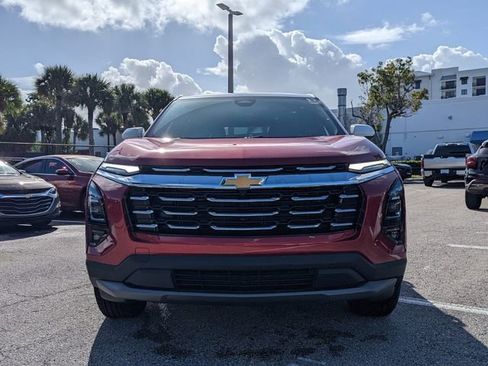 New 2025 Chevrolet Equinox LT w/ Safety and Technology Package image 3